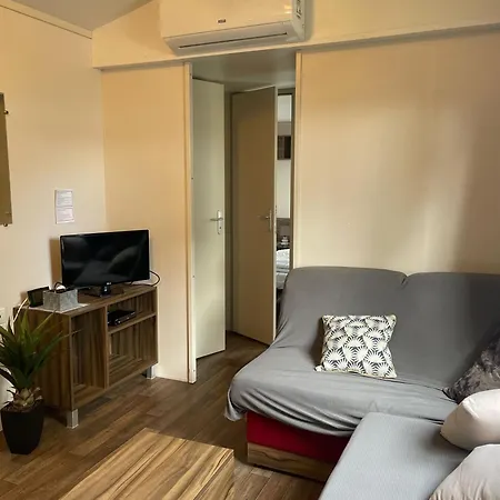 Mobile Cc995 Near Swimming Pool - Les Charmettes レ・マトゥ