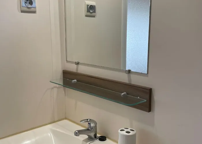 Mobile Cc995 Near Swimming Pool - Les Charmettes